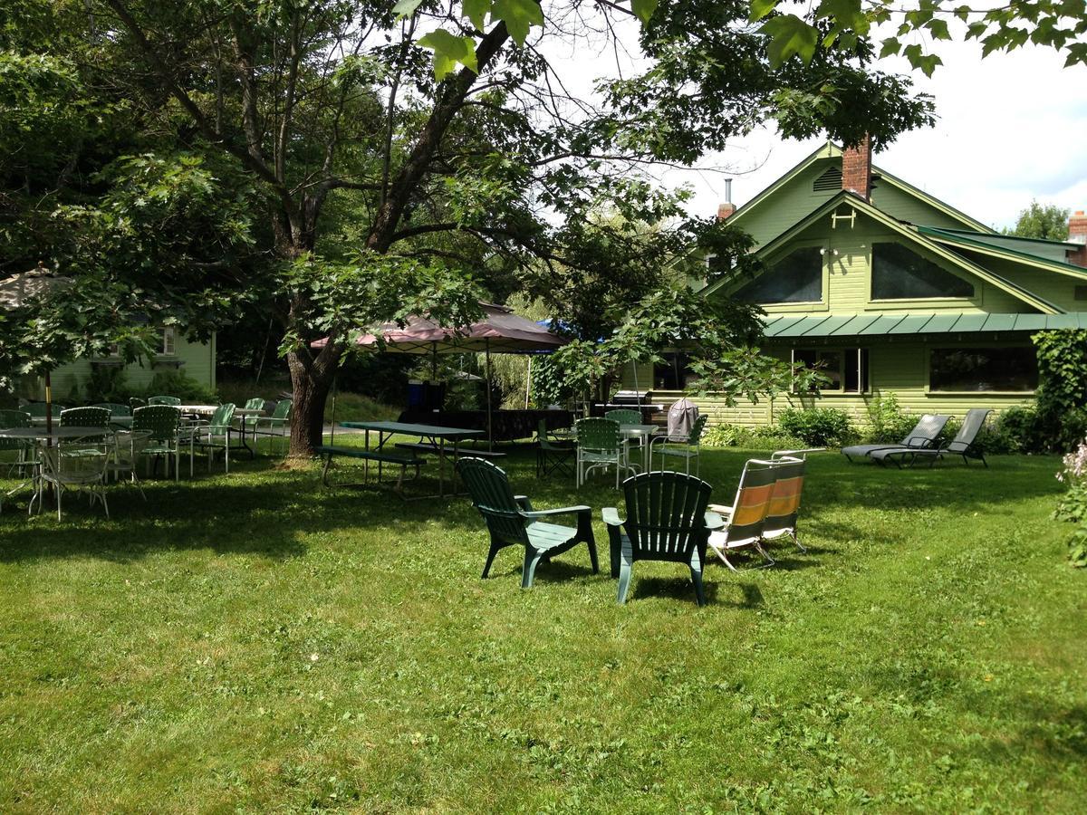 The Woods Lodge Northfield Экстерьер фото