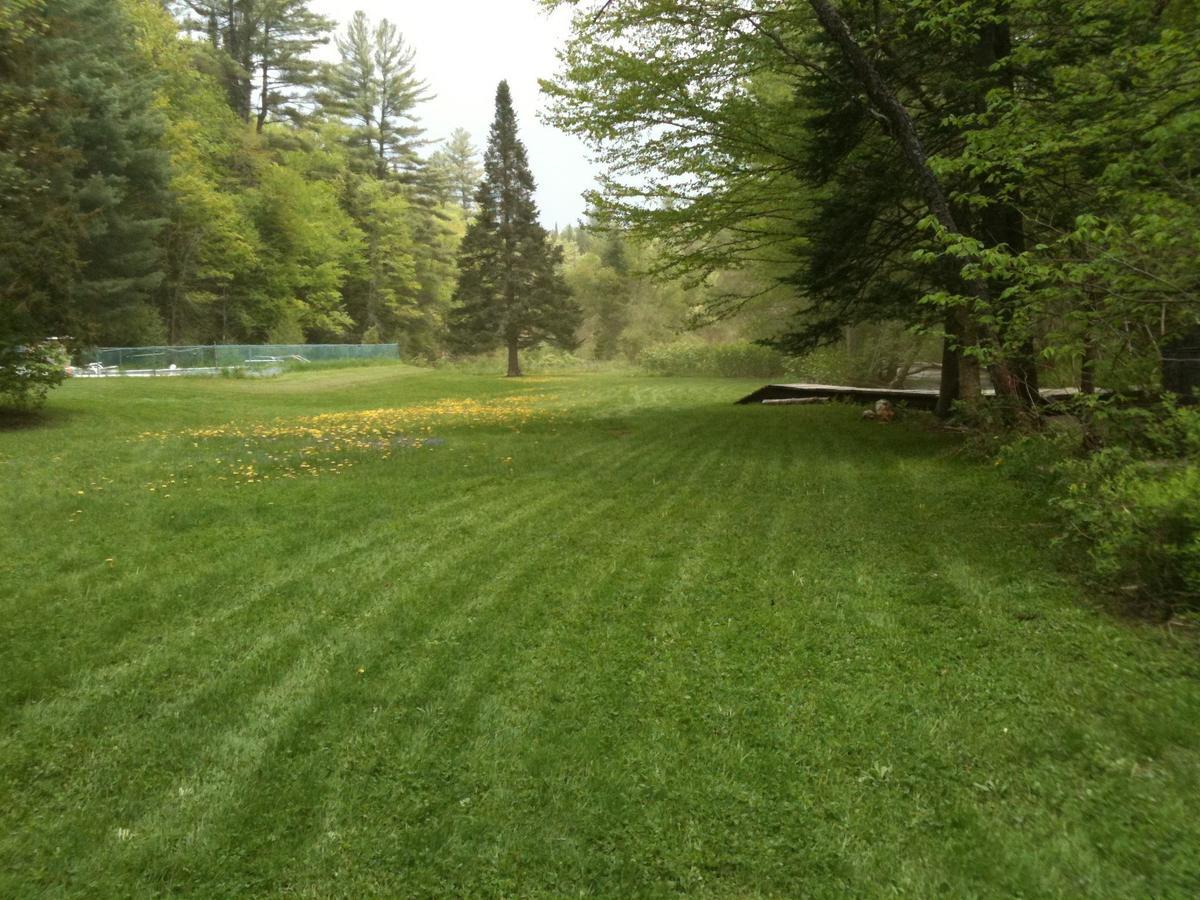 The Woods Lodge Northfield Экстерьер фото